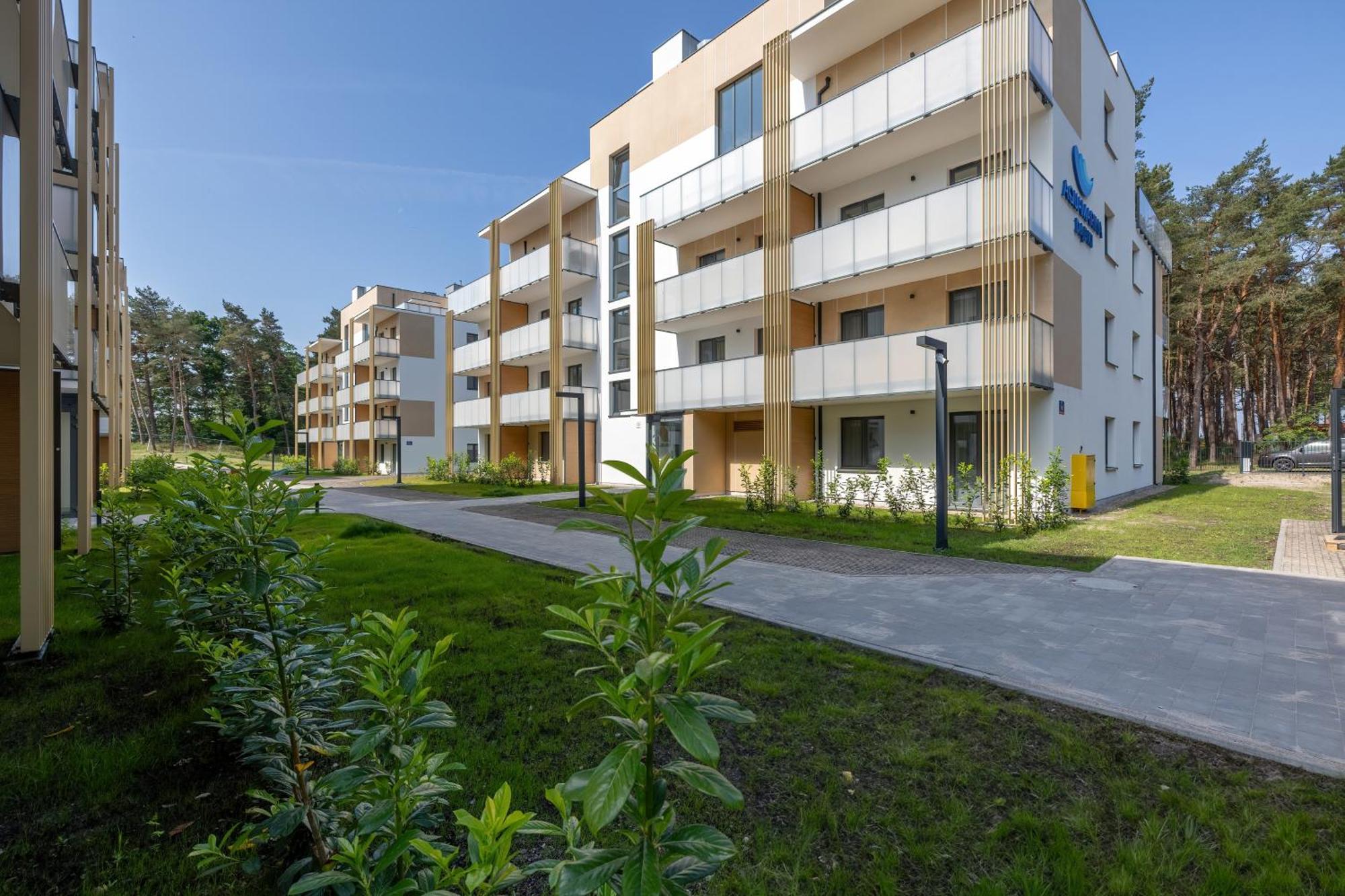 Aquamarina Dabki Marina Invest Aparthotel Buitenkant foto