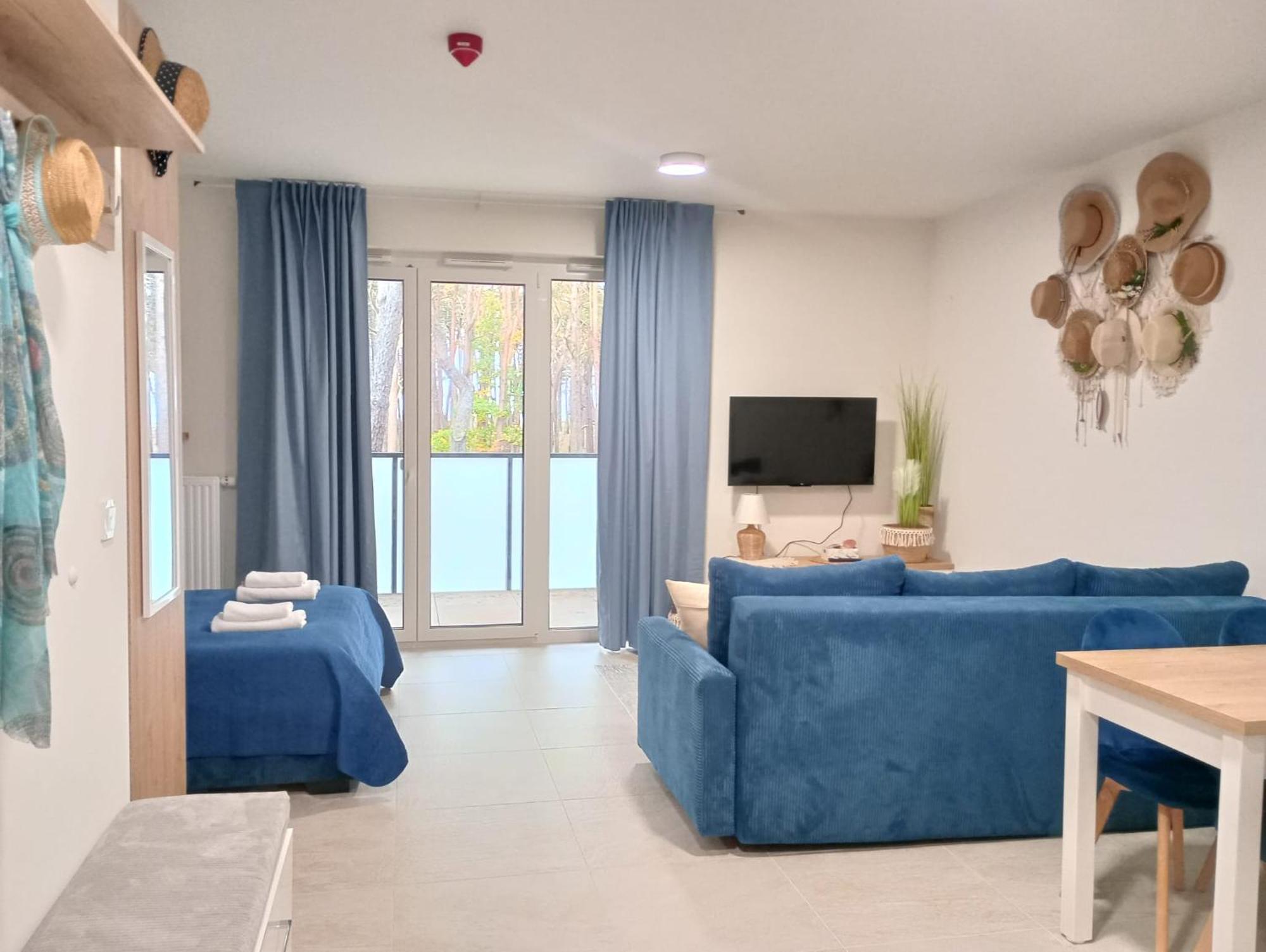 Aquamarina Dabki Marina Invest Aparthotel Buitenkant foto